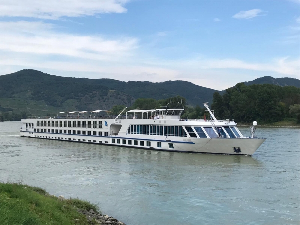 MS SE-MANON